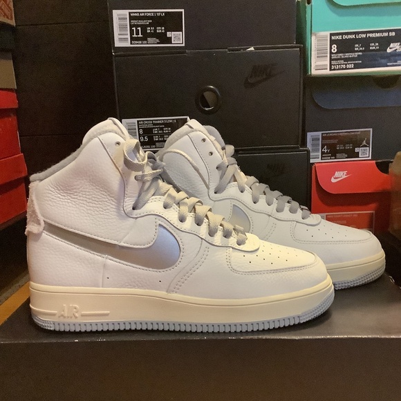 NWT Nike Air Force 1 High AF1 High Womens 9 = Mens 7.5 - Picture 1 of 16